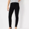 Curvy Sculpting Pocket Mid Rise Skinny Jeans In Jet Black Wash