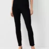 Curvy Sculpting Pocket High Rise Skinny Jeans In Jet Black Wash